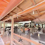 Sol Caribe Tropicana Studios Wifi Pool Beach Club & Spa