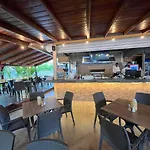 Sol Caribe Suites - Playa Los Corales - Beach Club, Wifi, Swimming Pool