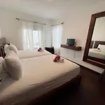 Caribbean Suites With Rooftop Pool