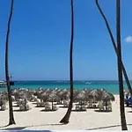 540) On The Beach