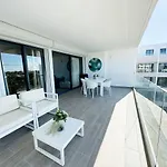Luxury Penthouse With Panoramic Ocean View
