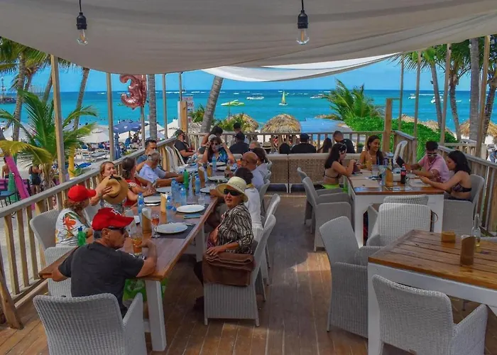 Los Corales Villas And Suites - Beach Club, Spa, Restaurants