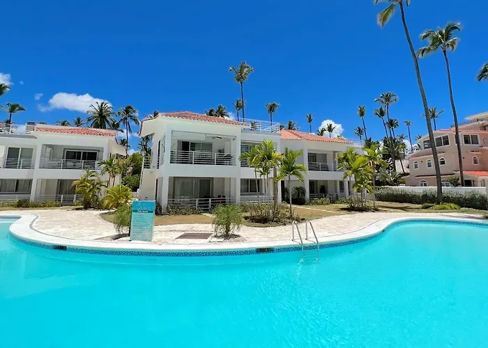 Las Terrazas VIP Pool Beach Club&Spa