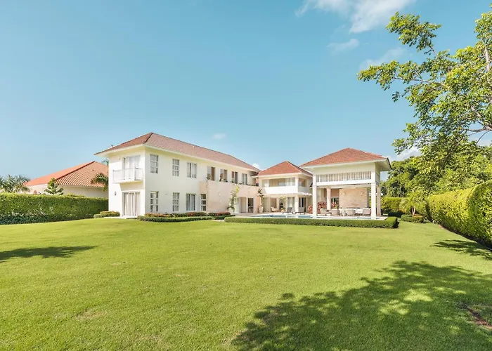 Wonderful 4Br Villa With Maid At Punta Cana Resorts