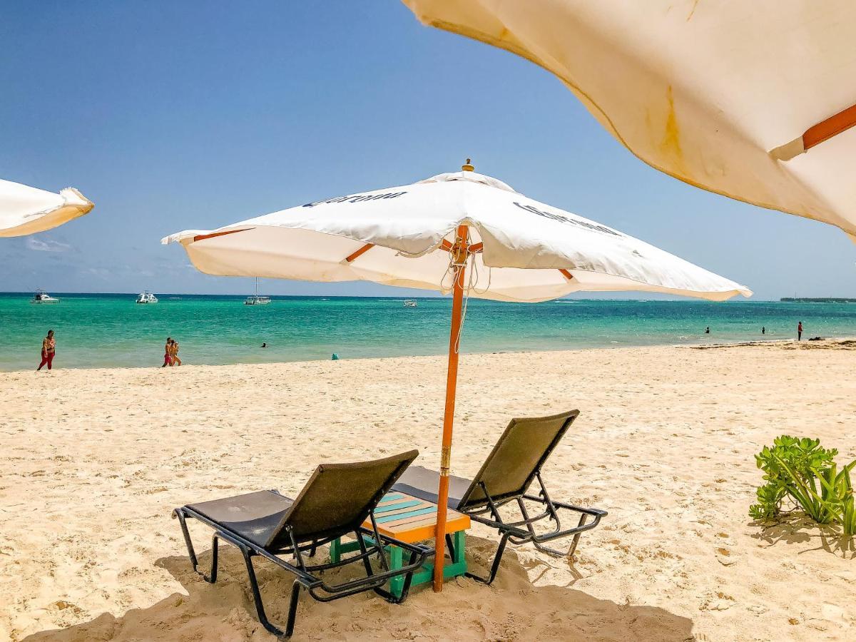 Tropical Villas Deluxe Beach &