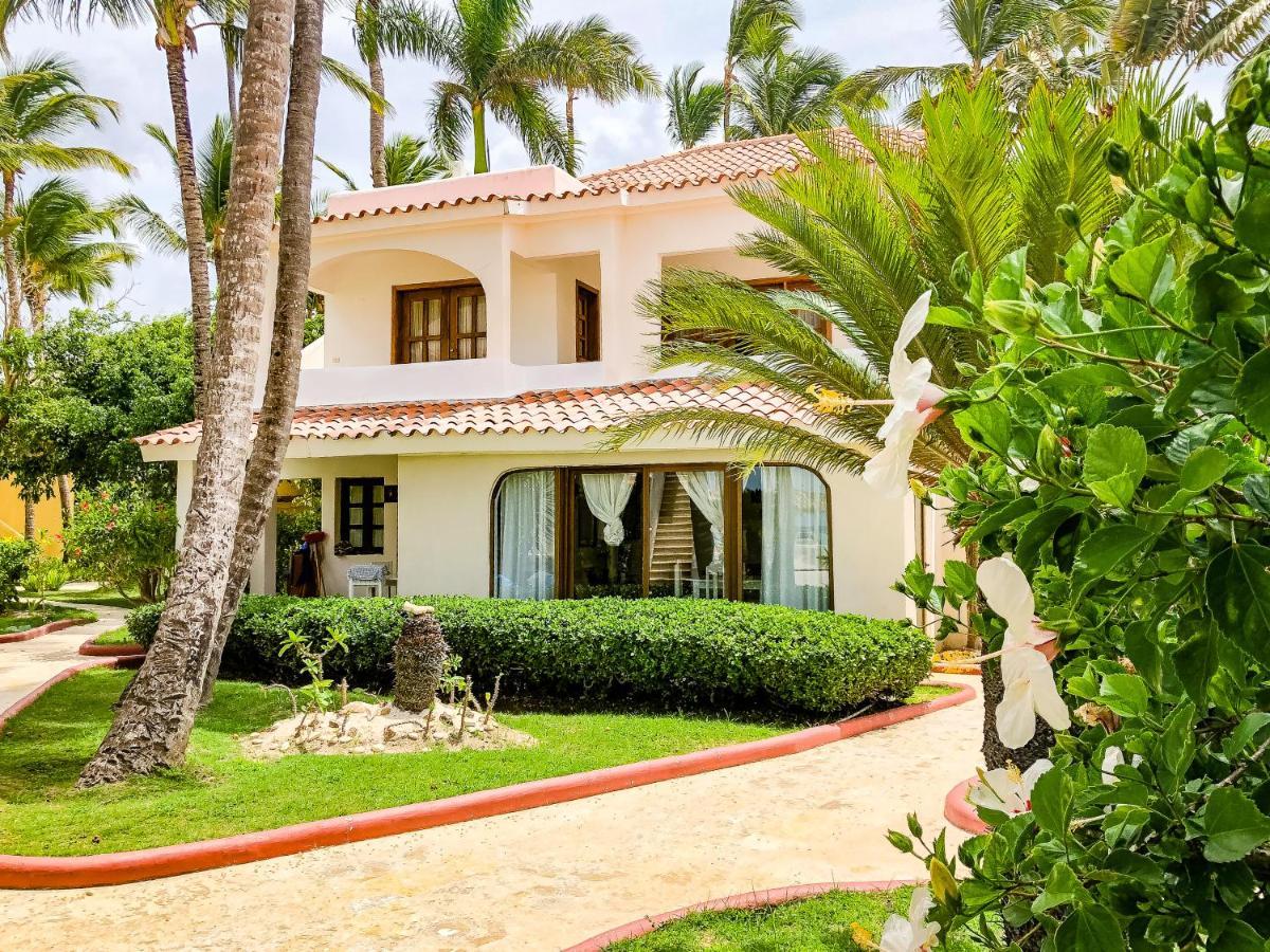 Tropical Villas Deluxe Beach & *