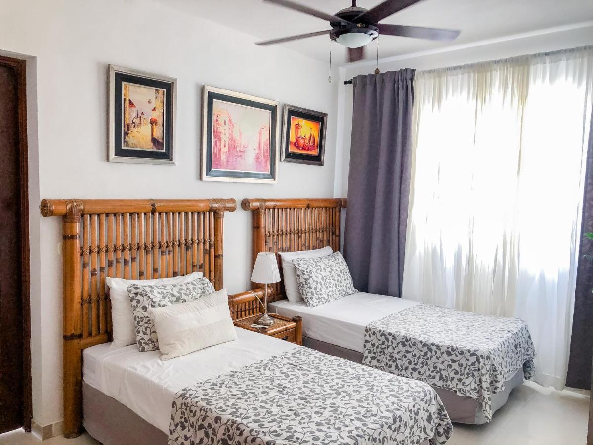 Tropical Villas Deluxe Beach & *
