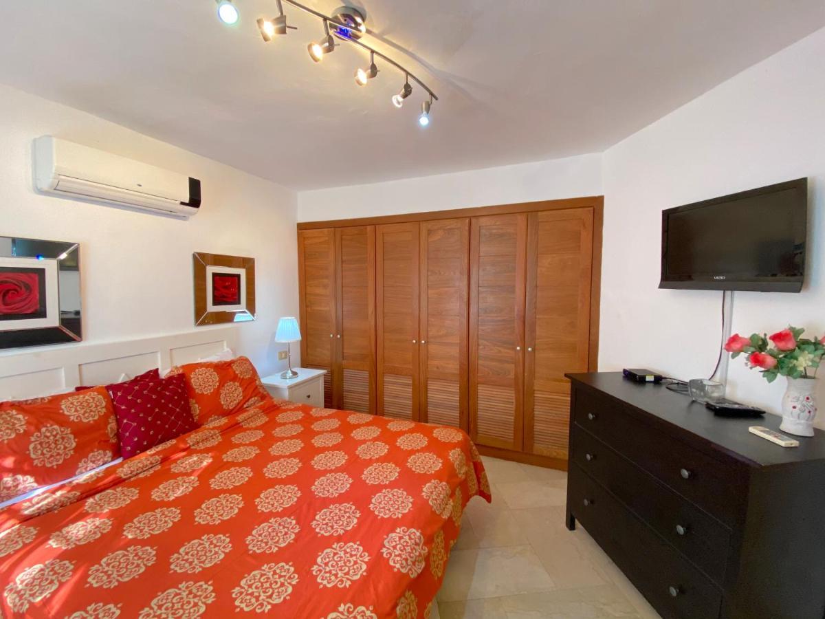 Apartment Deluxe Beach Front Playa Los Corales *