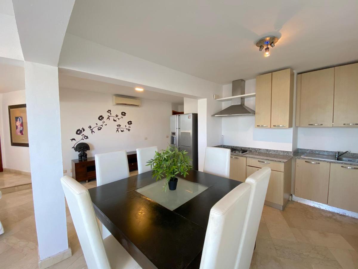 Apartment Deluxe Beach Front Playa Los Corales *