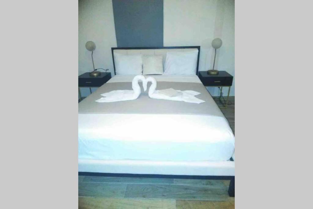 Brand New Vacation In Embassy Village *