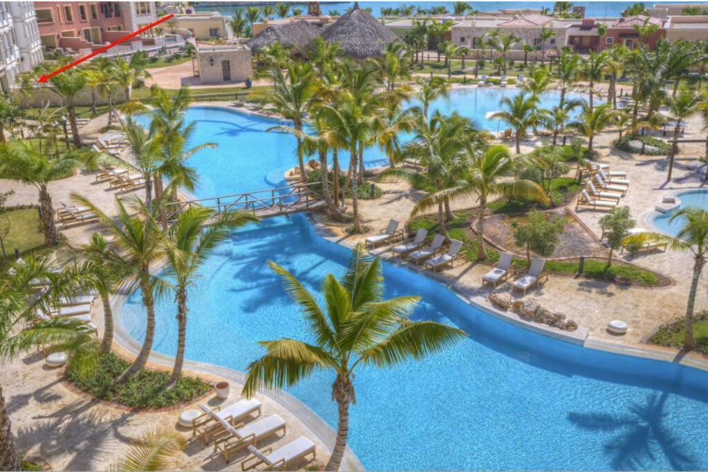 Apartamento Luxe 1 Bedroom Cap Cana, Dr - Steps Away From Pool, King Bed, Caribbean Paradise! *