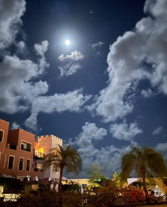 Apartamento Luxe 1 Bedroom Cap Cana, Dr - Steps Away From Pool, King Bed, Caribbean Paradise! Punta Cana
