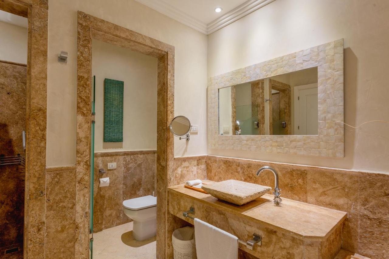Luxe 1 Bedroom Cap Cana, Dr - Steps Away From Pool, King Bed, Caribbean Paradise! Apartamento *
