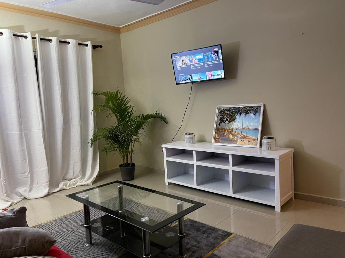 Yonah Comfort Punta Cana, Shared Bed & Breakfast