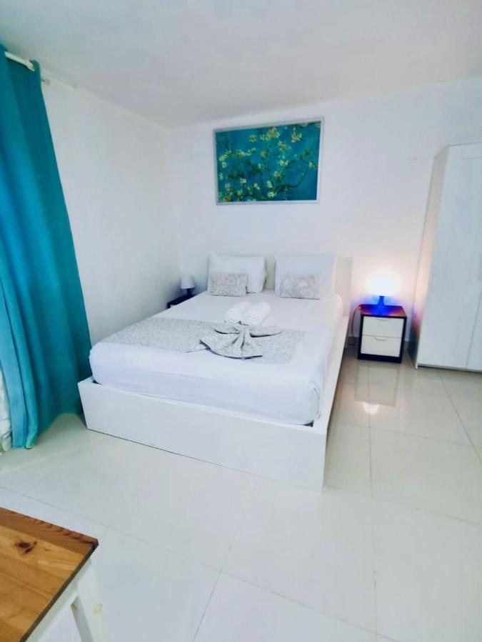 Aparthotel Sol Caribe Suites Playa Los Corales 4*