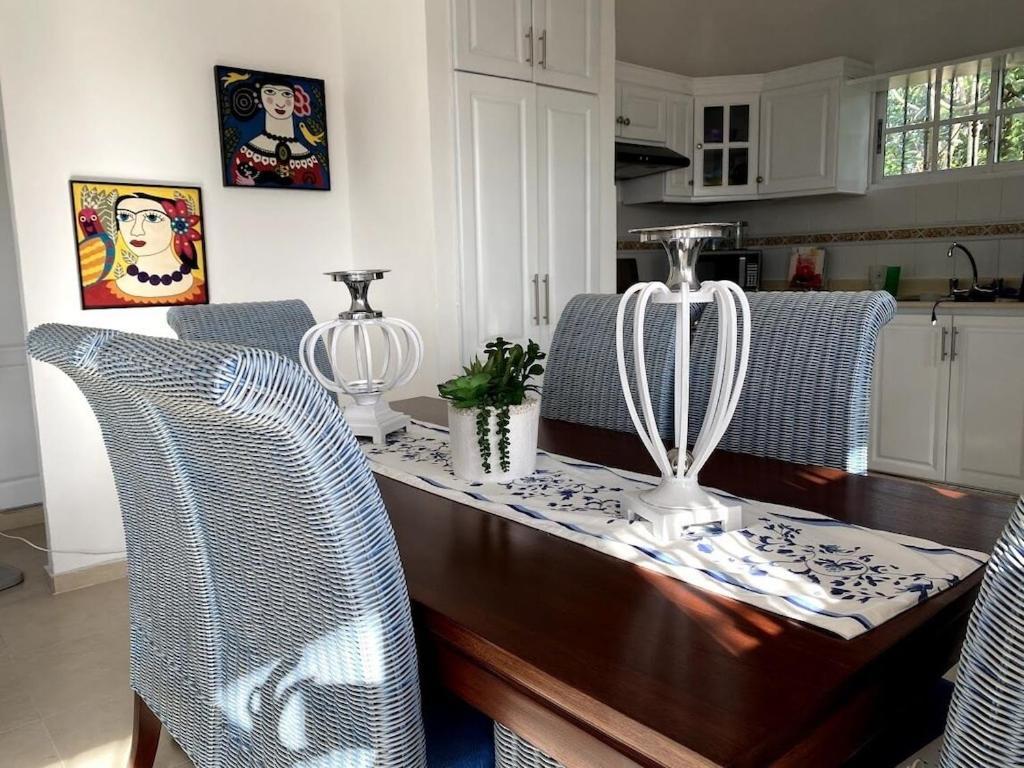 Beautiful , 2bdr, 10 Min Driving From The Airport And By Car Punta Cana