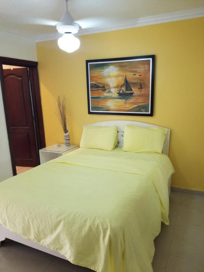 Habitación en casa particular Brandon's And *