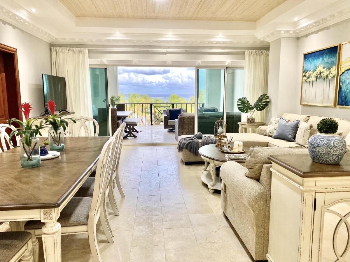 Amazing Beachfront Cap Cana, Apartment *