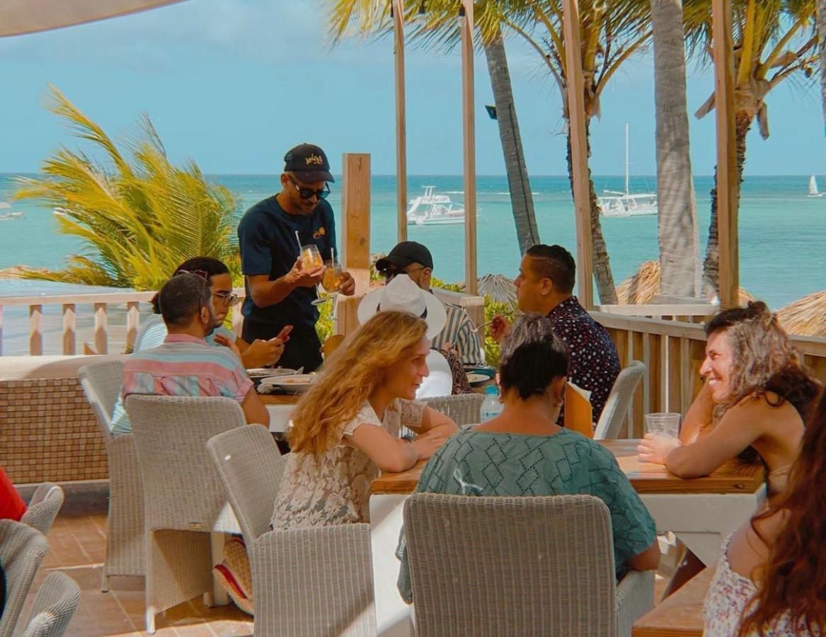 Hotel Aventura With Tropical Pool Playa Los Corales Punta Cana