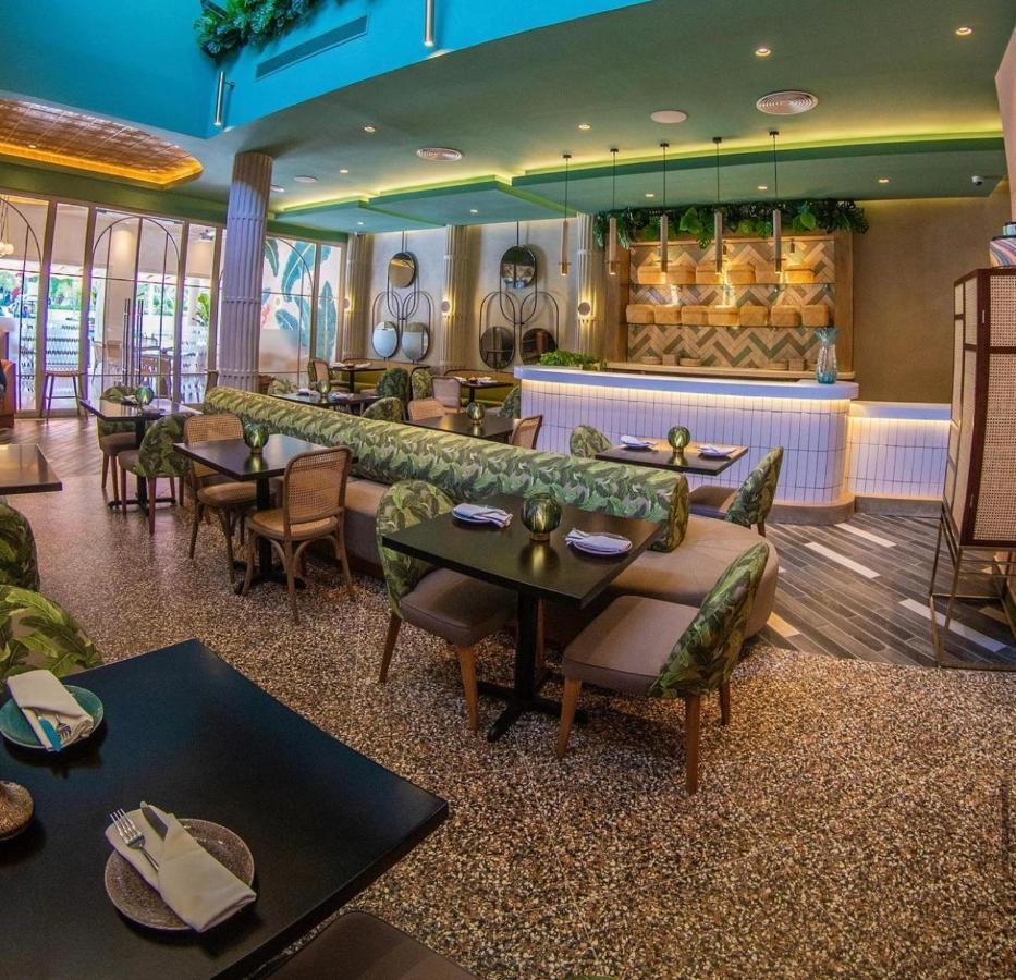 Aventura With Tropical Pool Playa Los Corales