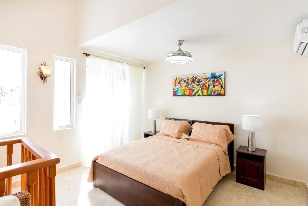 Ocean Views & Private Beach! Luxury 4bdr Getaway Apartment Punta Cana
