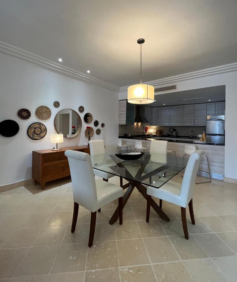 Luxe 1 Bedroom Cap Cana, Dr - Steps Away From Pool, King Bed, Caribbean Paradise! Apartamento Punta Cana