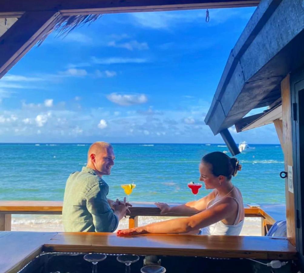 Los Corales Villas And Suites - Beach Club, Spa, Restaurants Villa