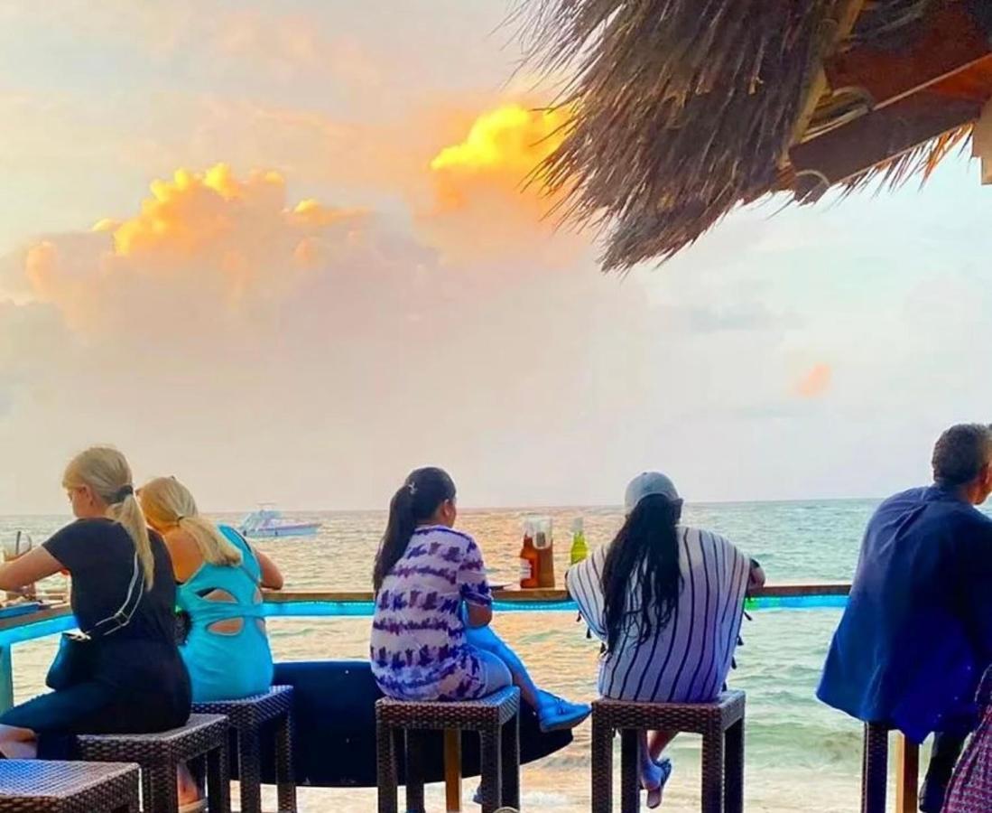 Los Corales Villas And Suites - Beach Club, Spa, Restaurants