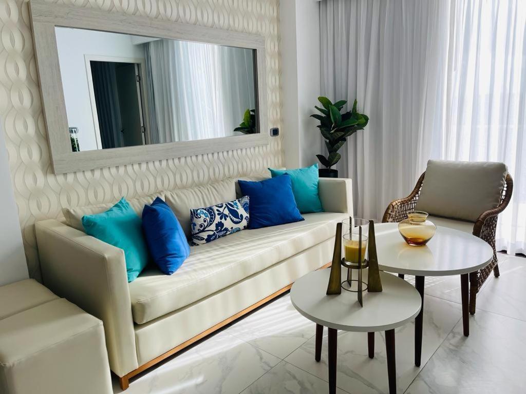 Apartment Beach, Golf, Casino,jacuzzi & Pool Penthouse In Hard Rock, Area, Cana Rock Star Punta Cana