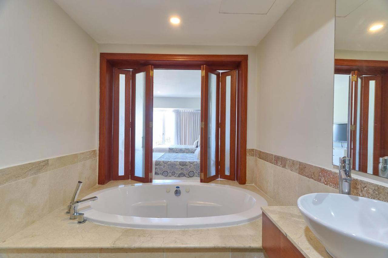 Relax W- Private Pool And Beach! *