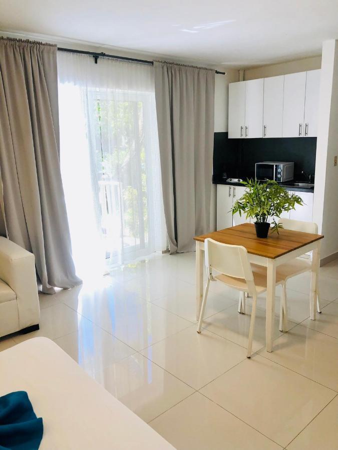 Sol Caribe Suites Los Corales Beach Hotel