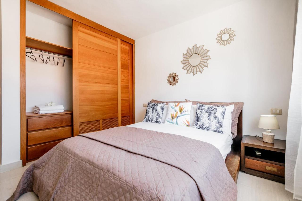 Beachfront For Rent - Ocean View, Private Terrace, And Bbq Apartment Punta Cana