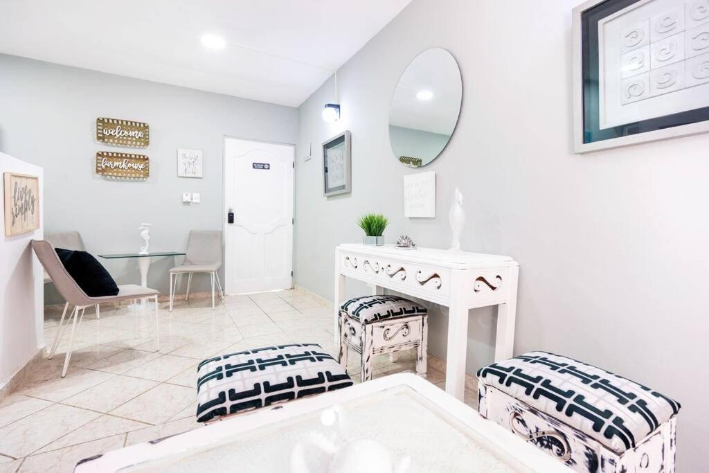 Hermosa #3 In The Heart Of Apartment *