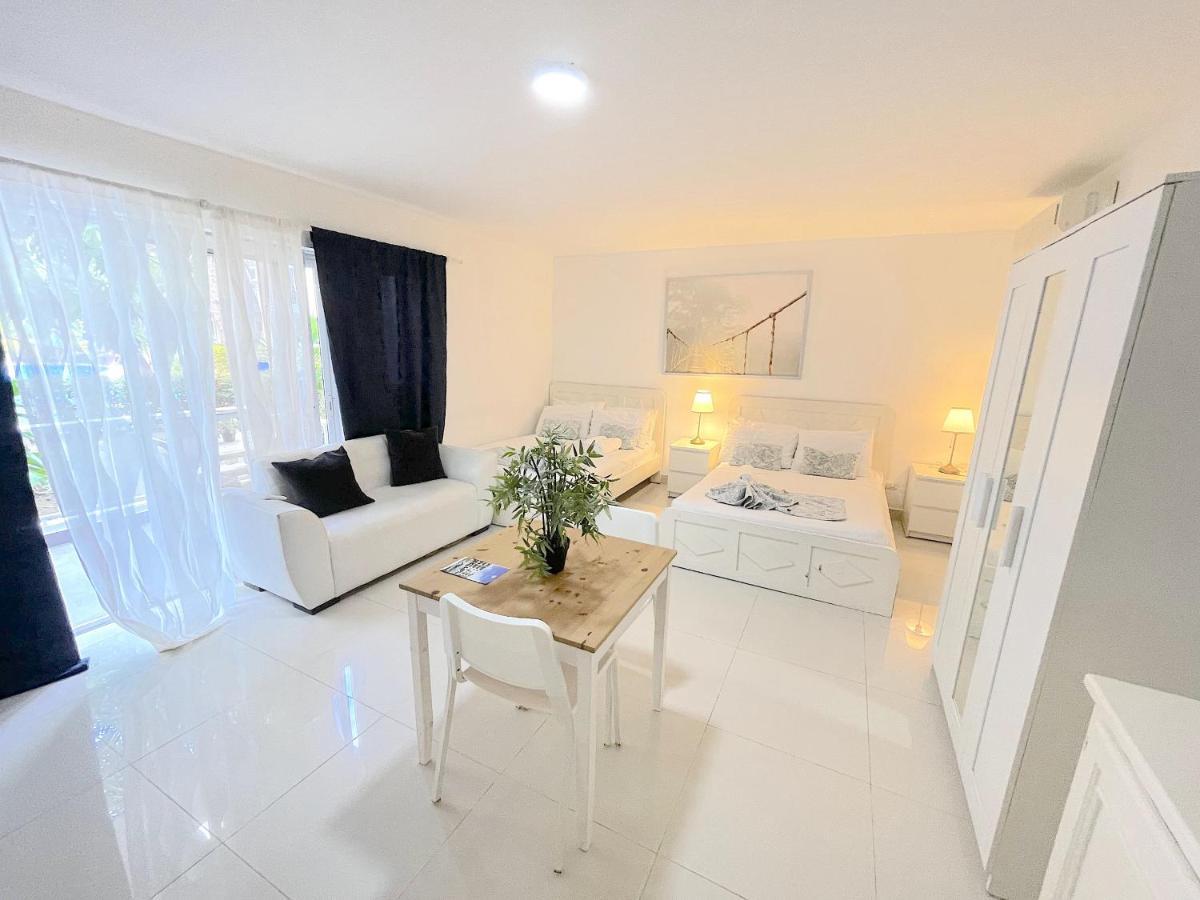 Deluxe Suites Studio Bavaro Wifi Parking Bbq Club &