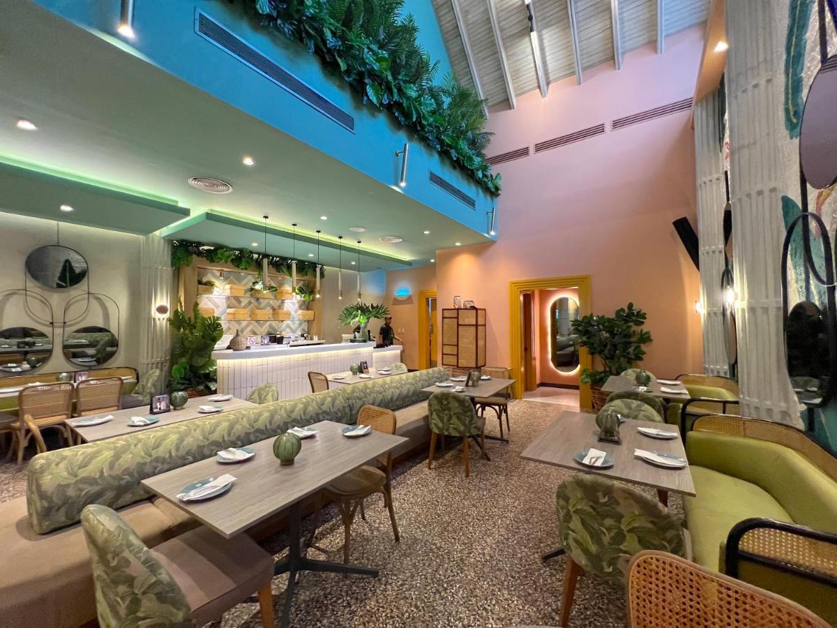 Hotel Fiesta Sol Caribe Playa Corales 5*