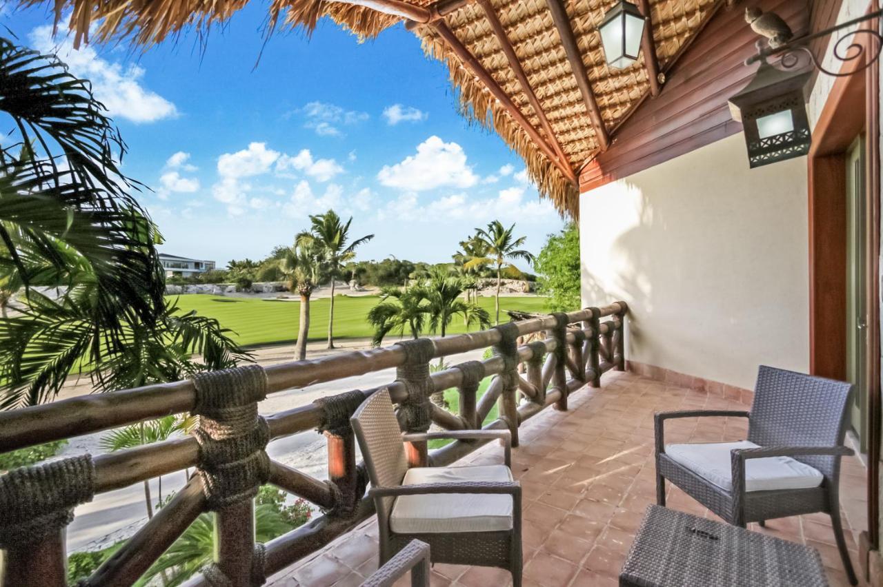 Ocean View Villa: Cap Cana Luxury Retreat Villa