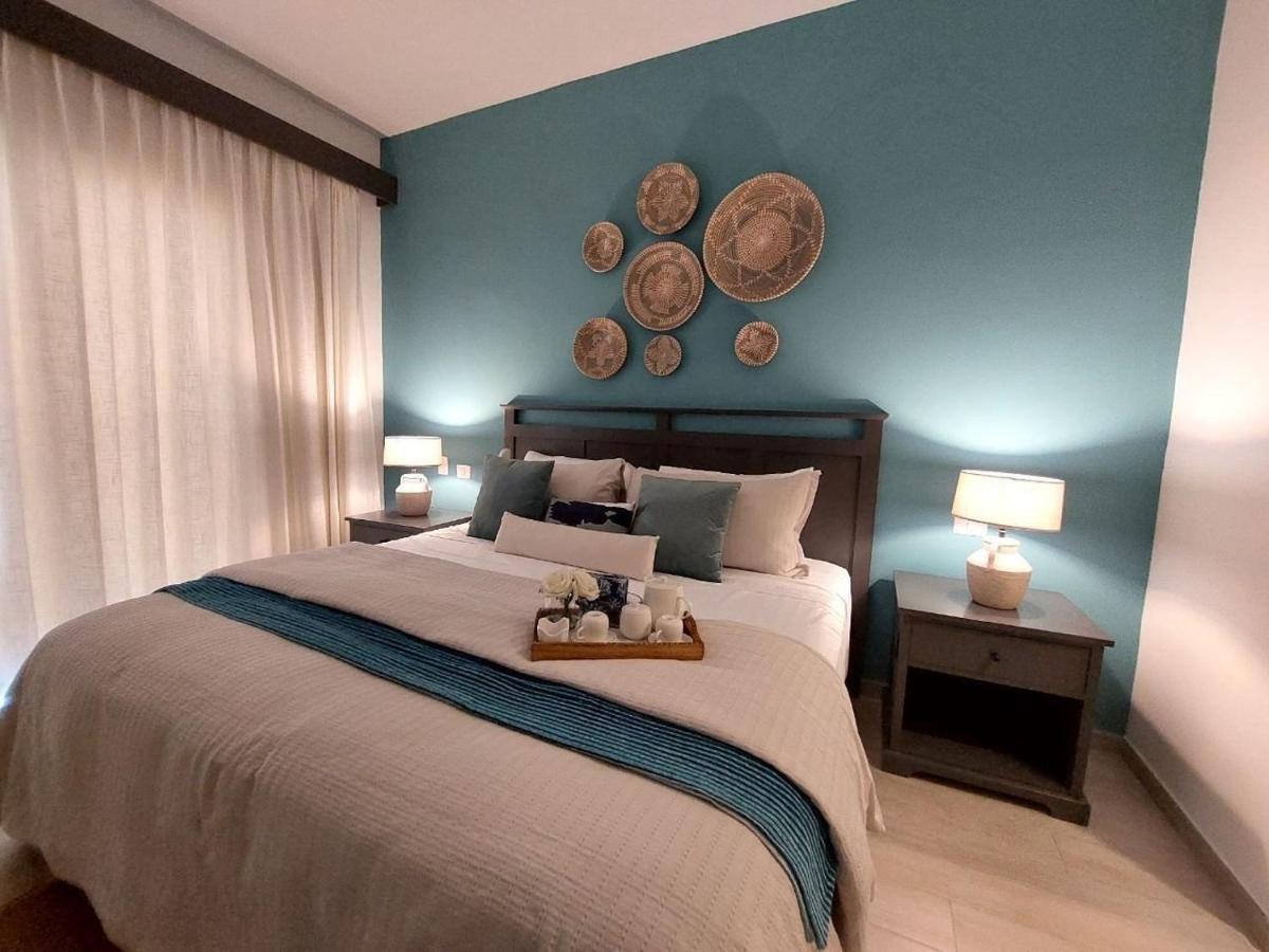 Apartment Beach-style 2br Across From Hard Rock *