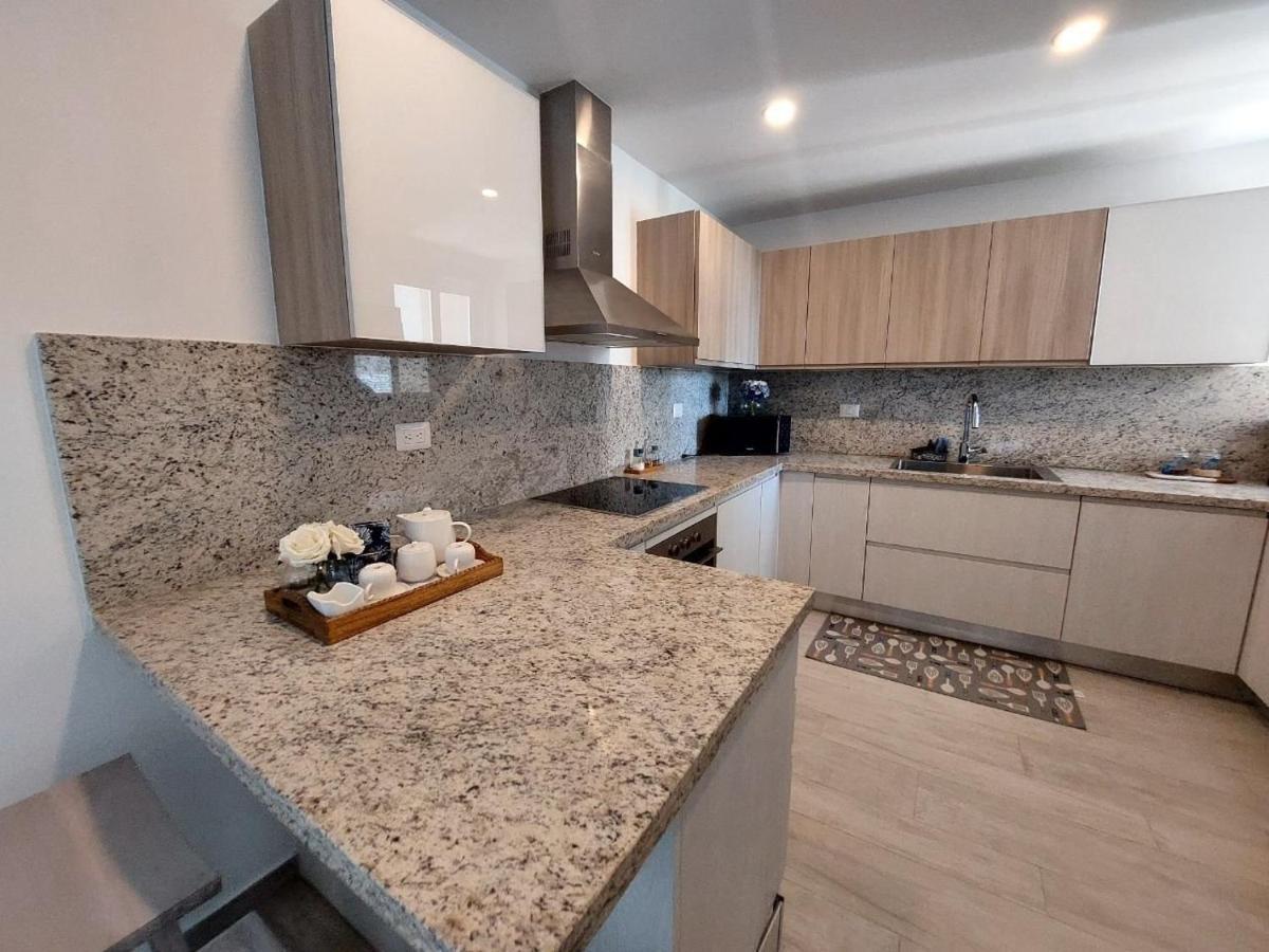 Apartment Beach-style 2br Across From Hard Rock