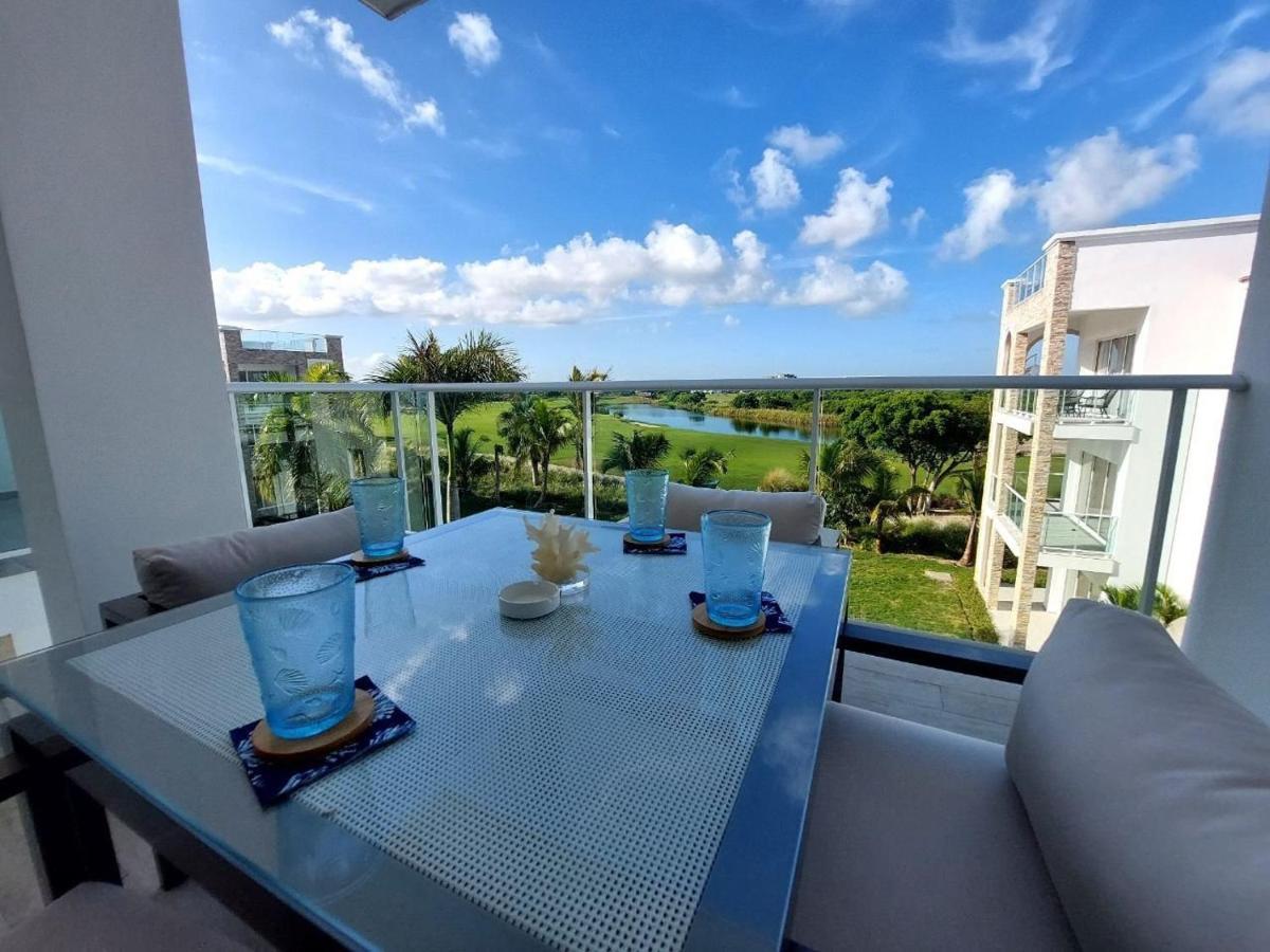 Beach-style 2br Across From Hard Rock Apartment *