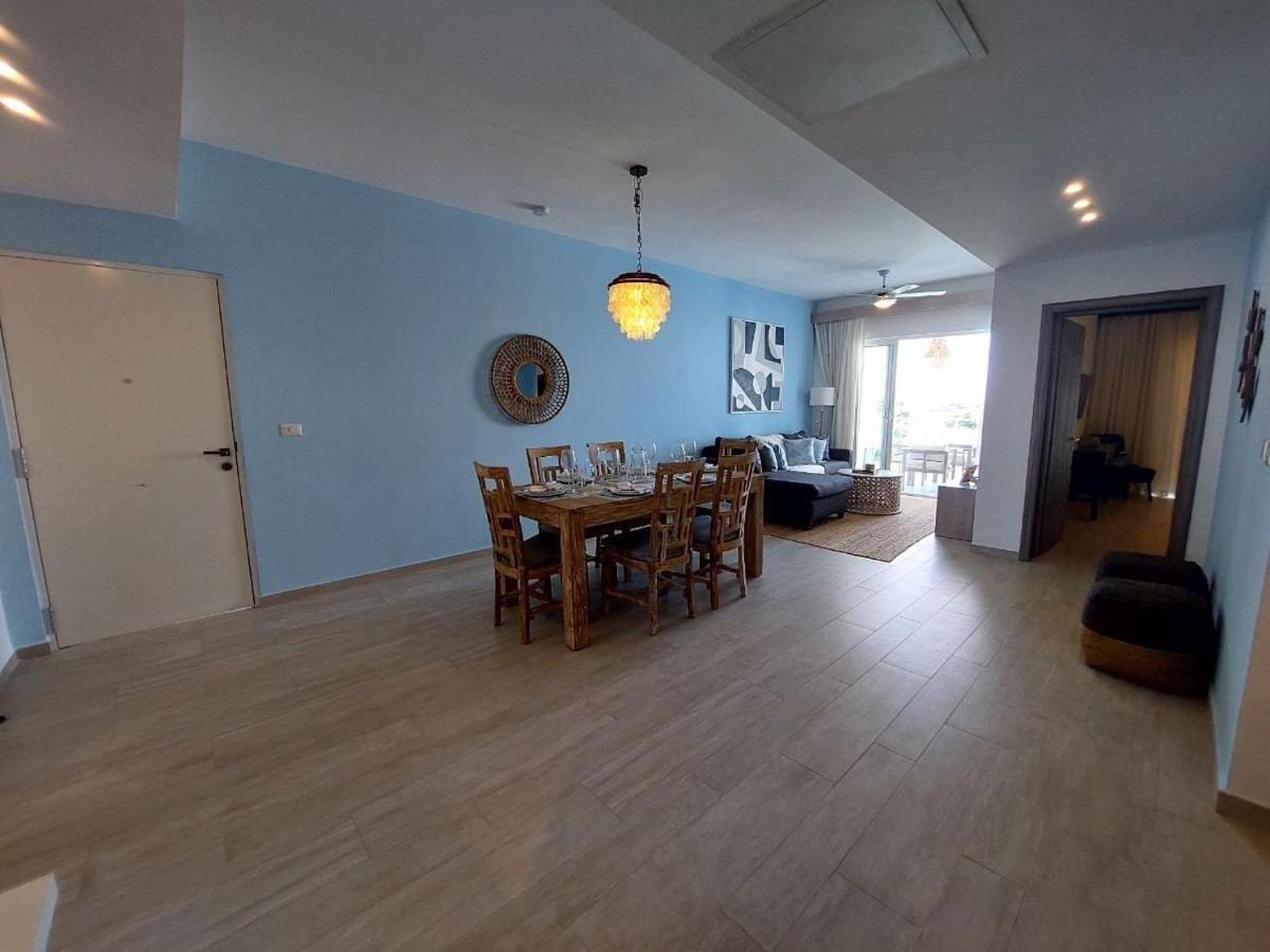 Beach-style 2br Across From Hard Rock Apartment