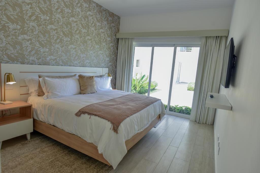 Hard Rock At Cana Pearl By Unwind * Punta Cana