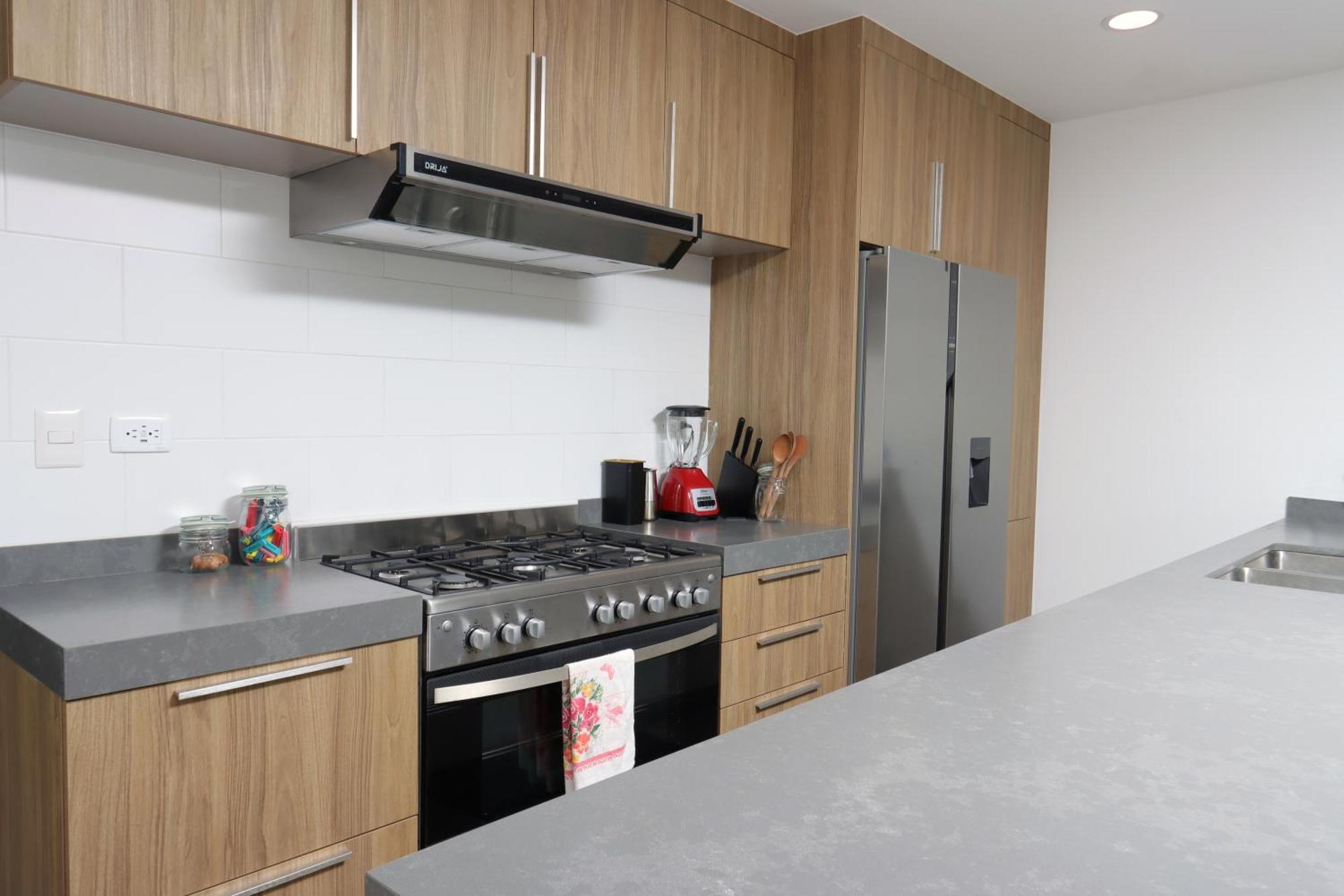 Lumina At Flats Village Apartment *