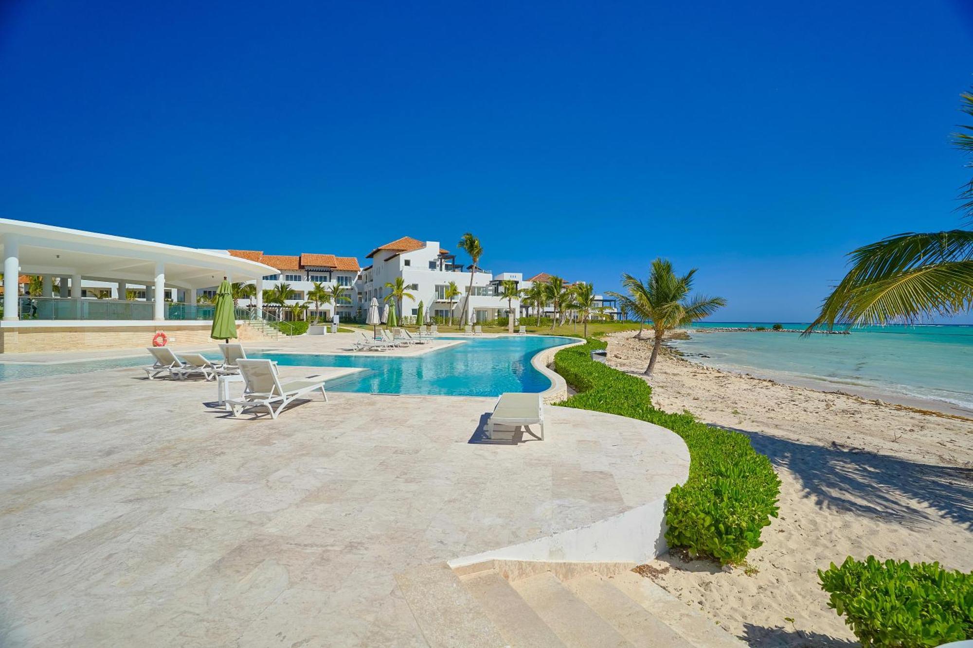 Apartment Beautiful Modern At Cap Cana,