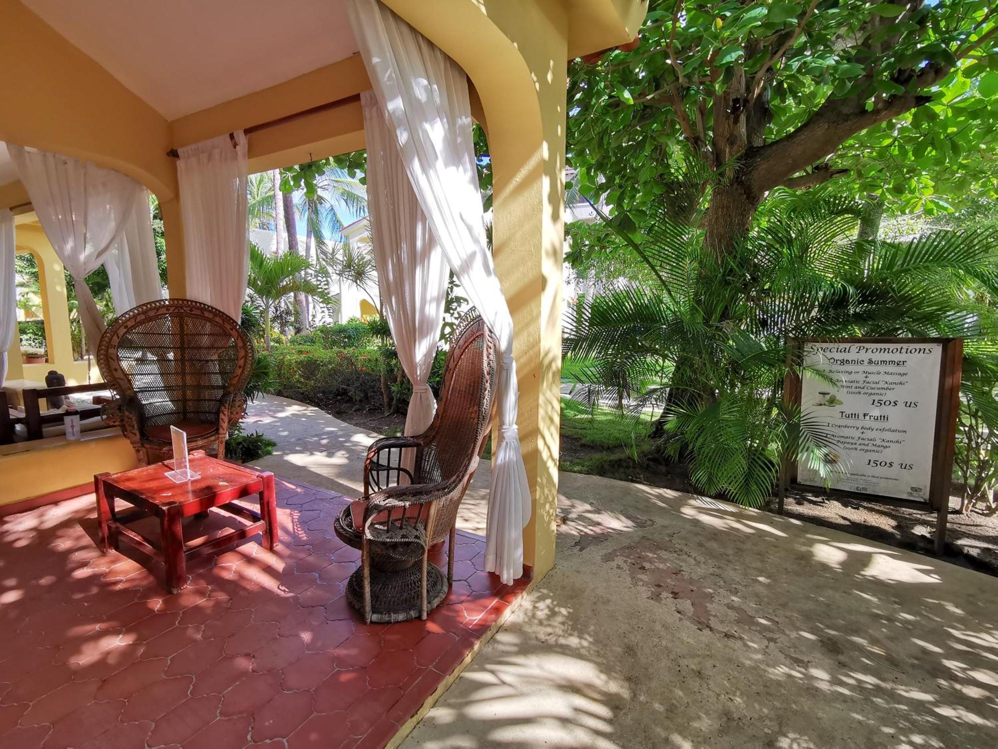 Hotel Deluxe Villas Bavaro & - Price For Long Term Vacation 5*