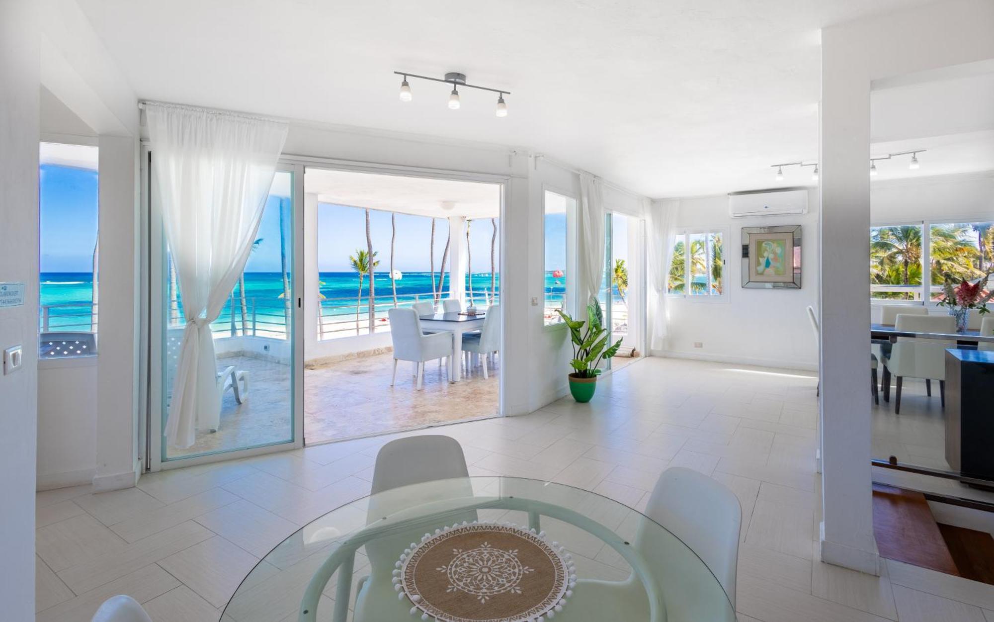 Beachfront For Rent - Ocean View, Private Terrace, And Bbq Punta Cana