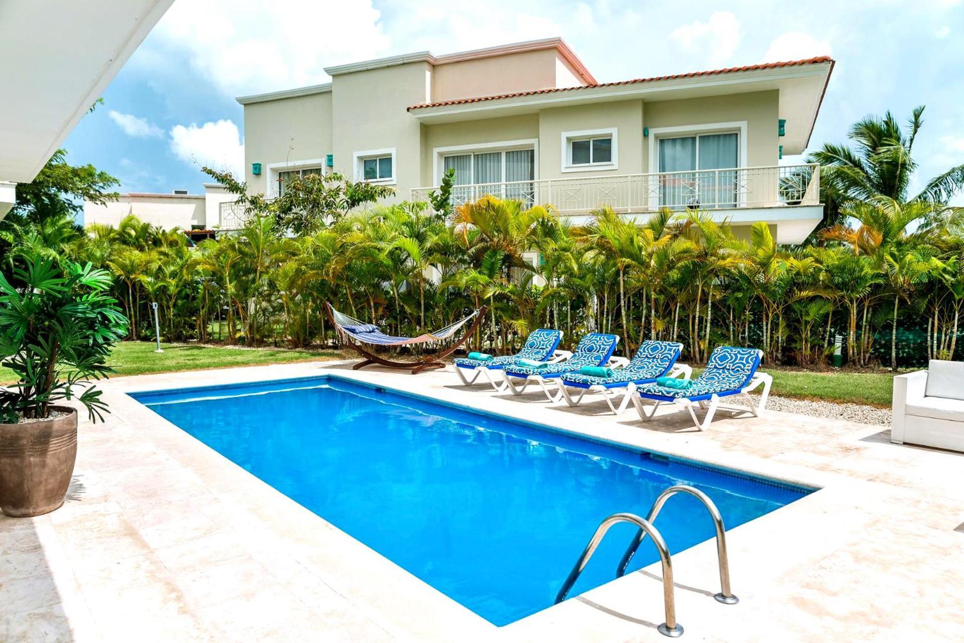 Villa Luxury Private With Pool, Private Beach, Bbq
