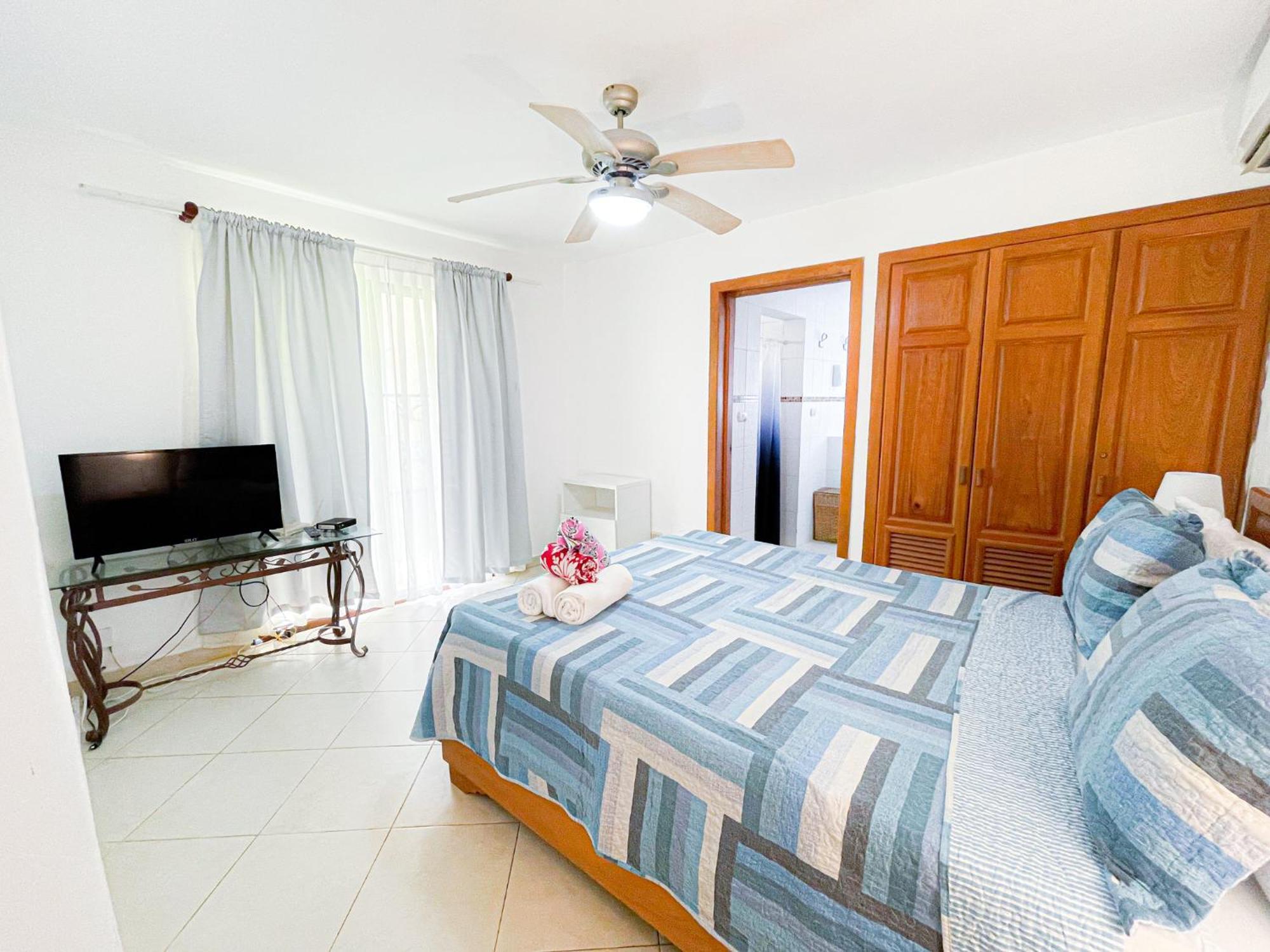 Caribbean Paradise Wifi Bavaro Club & Hotel