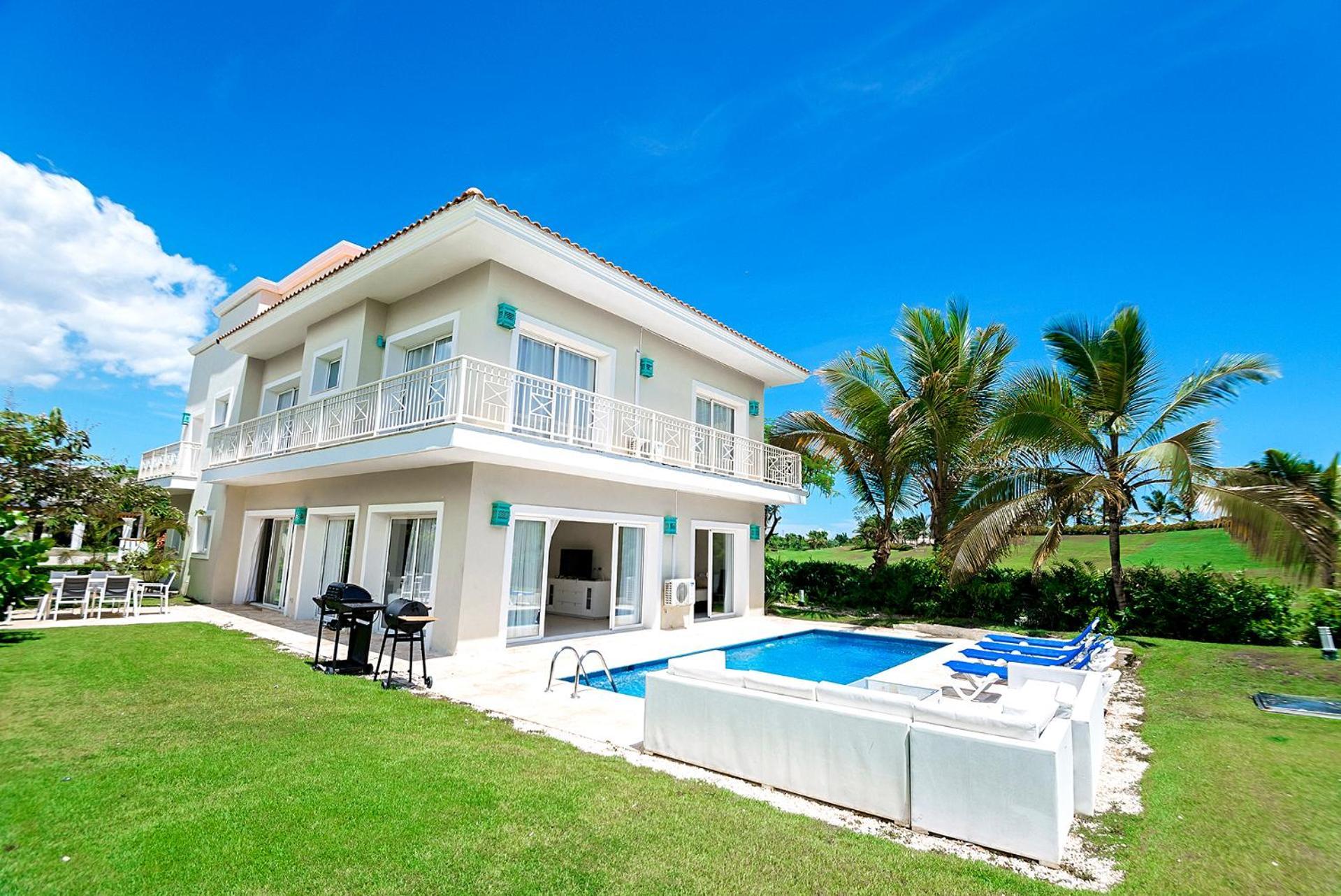 Luxury Private With Pool, Private Beach, Bbq Villa *