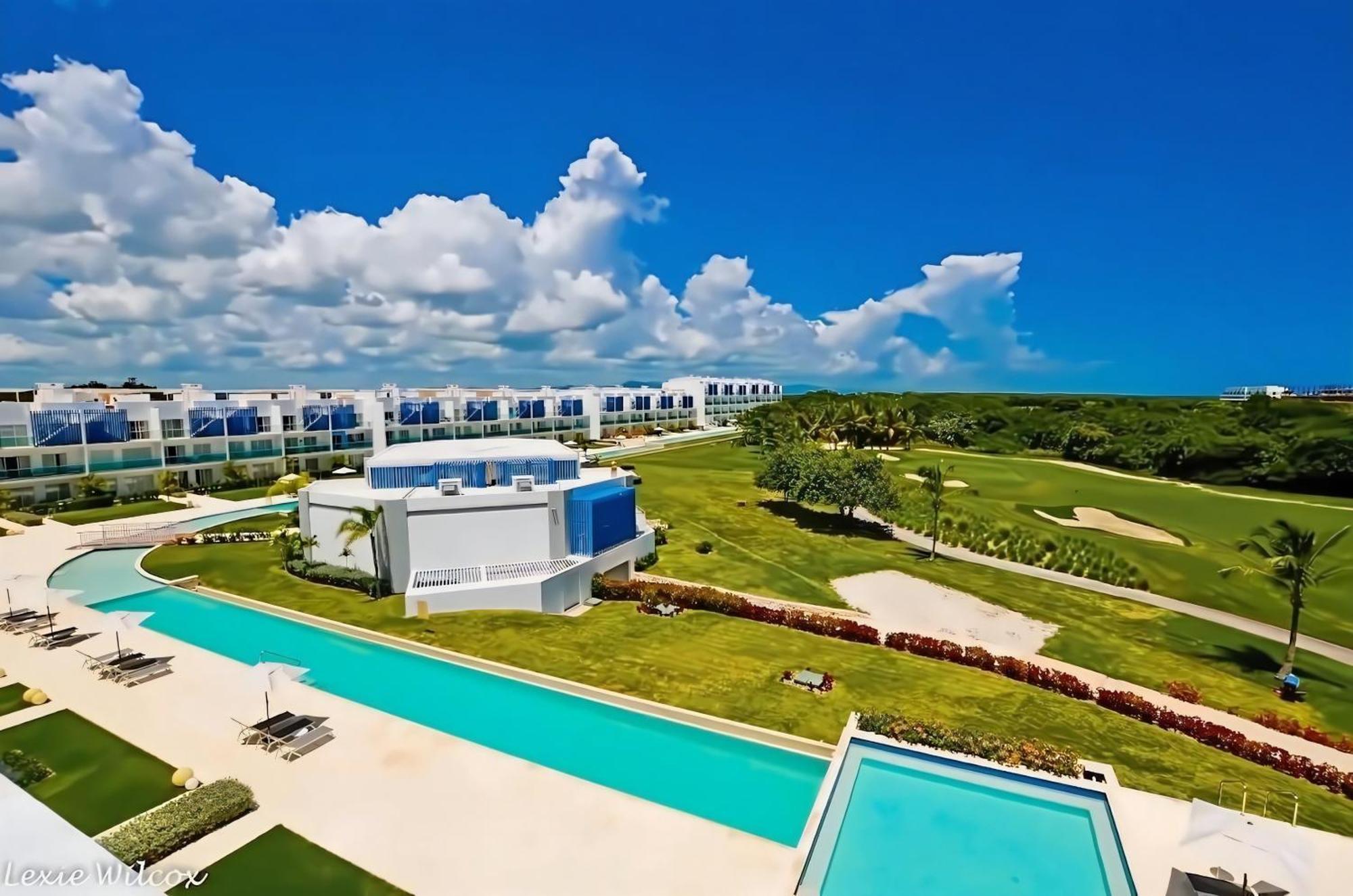 Cana Rock Penthouse Vista Espectacular Golf & Jacuzzi B-336 Apartment Punta Cana