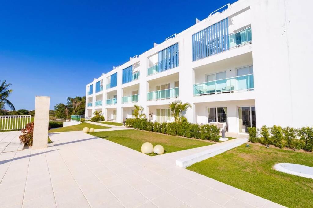 Relaxing And Peaceful 2 Bedroom At Hard Rock Apartment